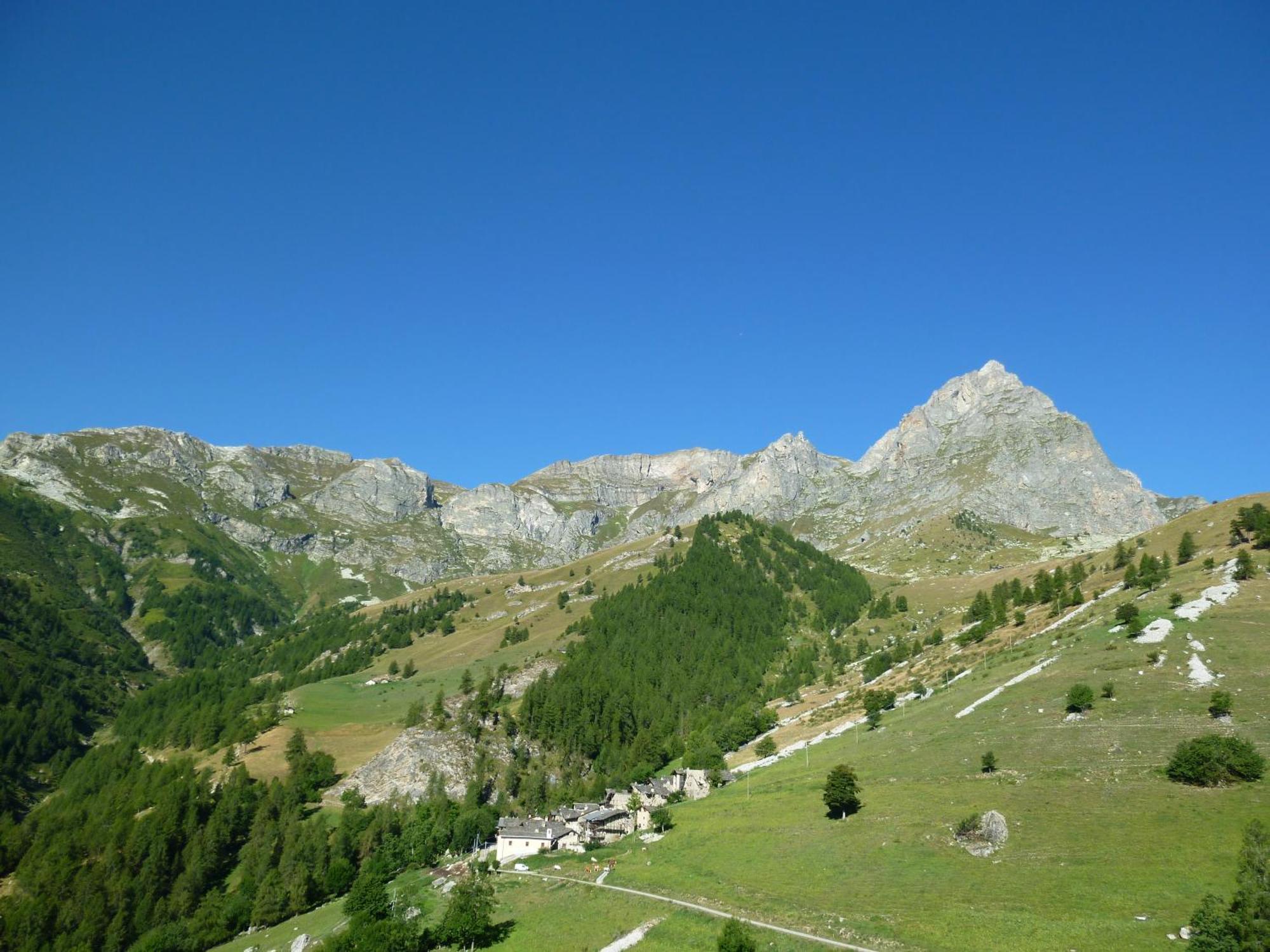 La Buneta Macra Exteriér fotografie